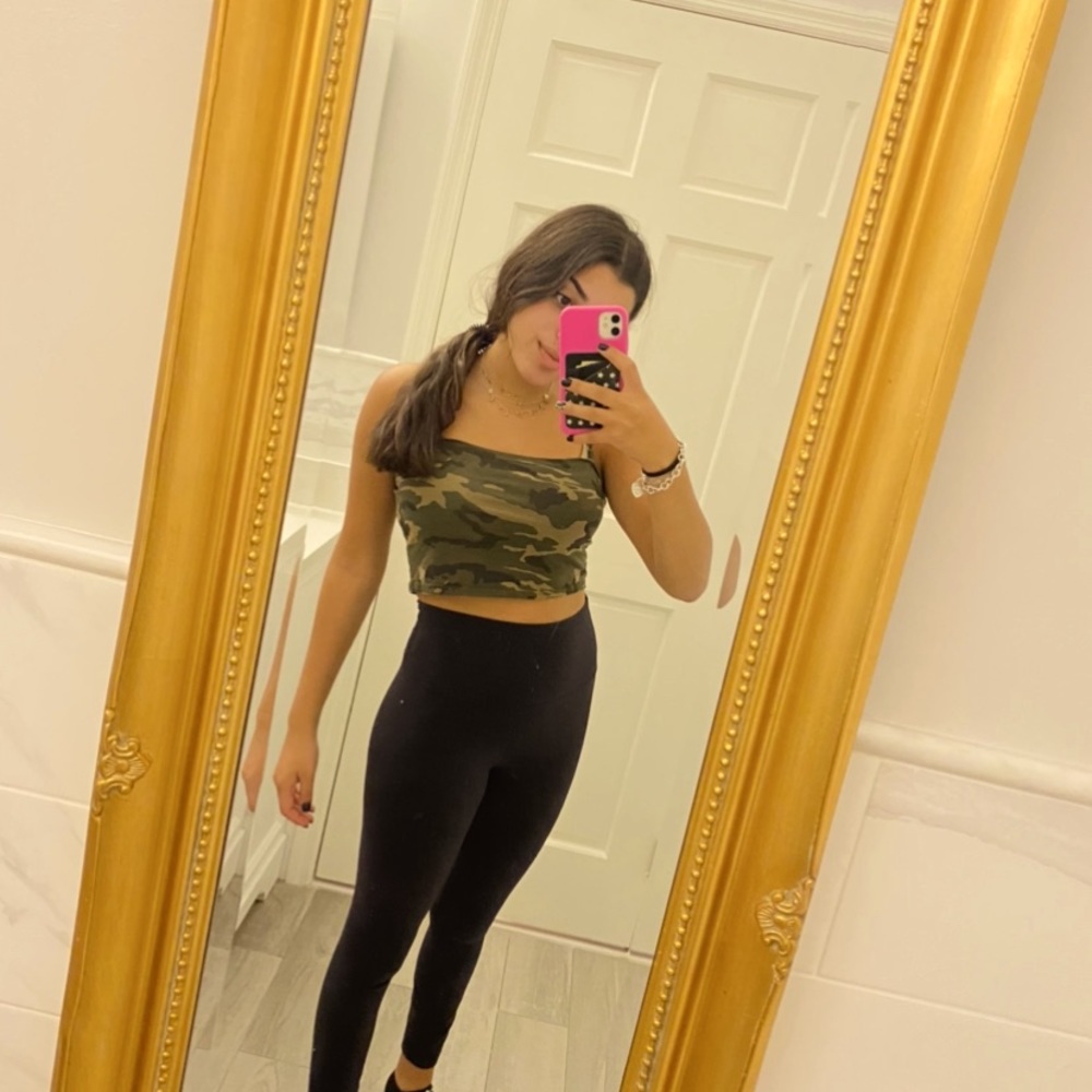 Camouflage cropped tank